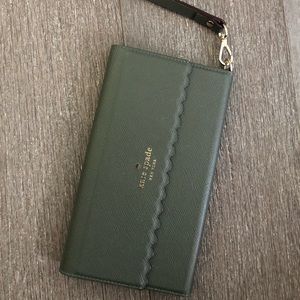 Kate spade phone wallet wristlet